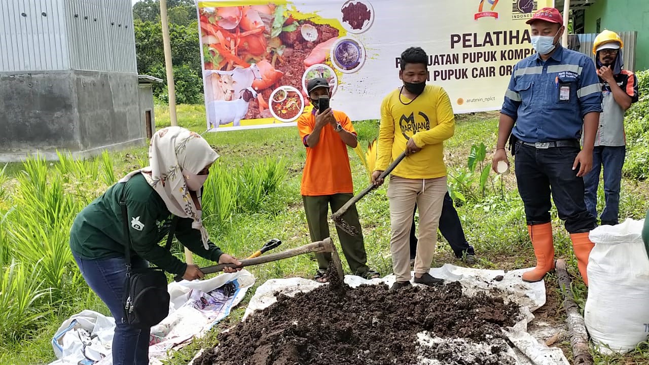 Pelatihan Pembuatan Pupuk Organik